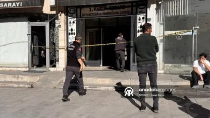 İş hanı bekçisi tuvalette ölü bulundu