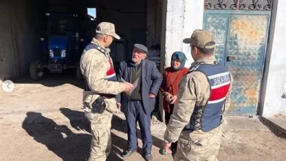 Jandarma Köylüleri Bilgilendirdi