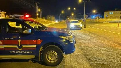 Jandarmadan, düzensiz göçle mücadele uygulaması