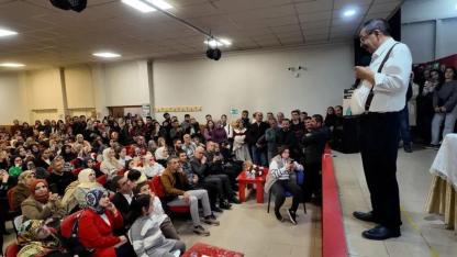 Kağızman'da "Can Veren Pervaneler” söyleşisine yoğun ilgi