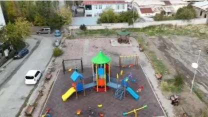 Kağızman’da parklar yenilendi