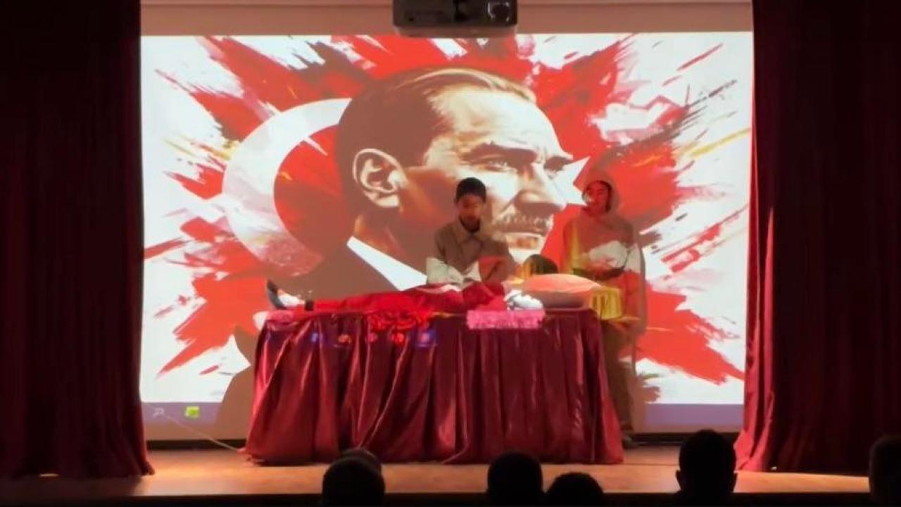 “Kalbimizde Sonsuza Kadar Atatürk”