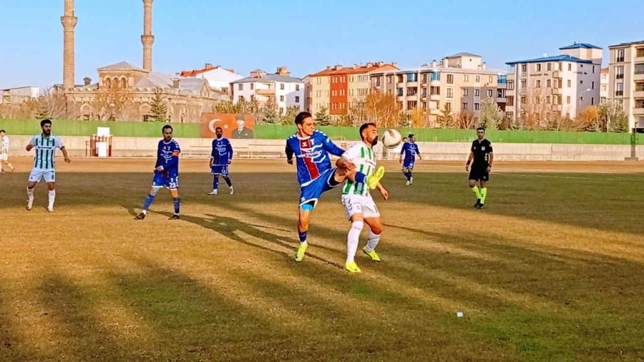 Kars 36 Spor: 1 - Serhat Ardahanspor: 2
