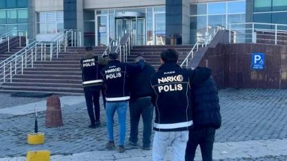 Kars’ta uyuşturucu operasyonunda 2 kişi tutuklandı