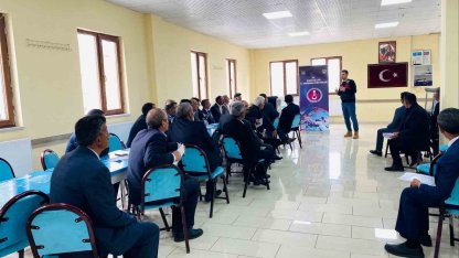 Kars’ta jandarmadan siber farkındalık eğitimi