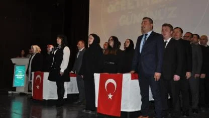 Kars’ta mesleğe yeni başlayan öğretmenler yemin etti