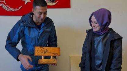 Kaymakam Dertlioğlu,  Gençlik Merkezinde gençlerle görüştü