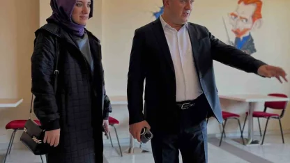 Kaymakam Dertlioğlu’ndan gençlik merkezine ziyaret