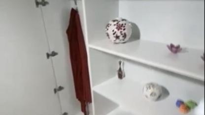 Kesinleşmiş hapis cezası bulunan müdür, evinin  gizli bölümünde yakalandı