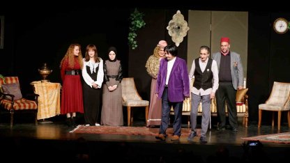 "Kılıbık Hayrullah" Erzurum'da sahnelendi