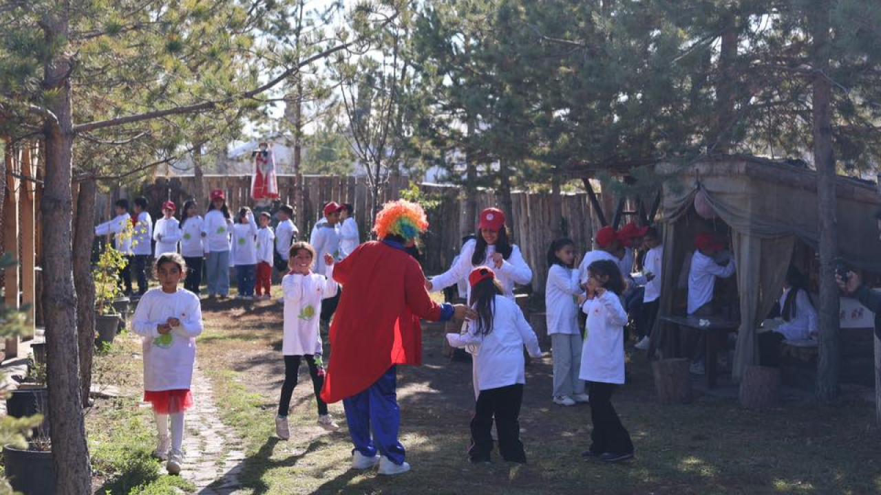 Lider çocuk tarım kampı coşkulu geçti