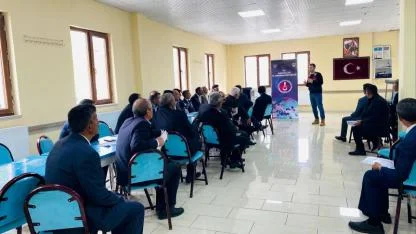 Muhtarlara siber farkındalık eğitimi