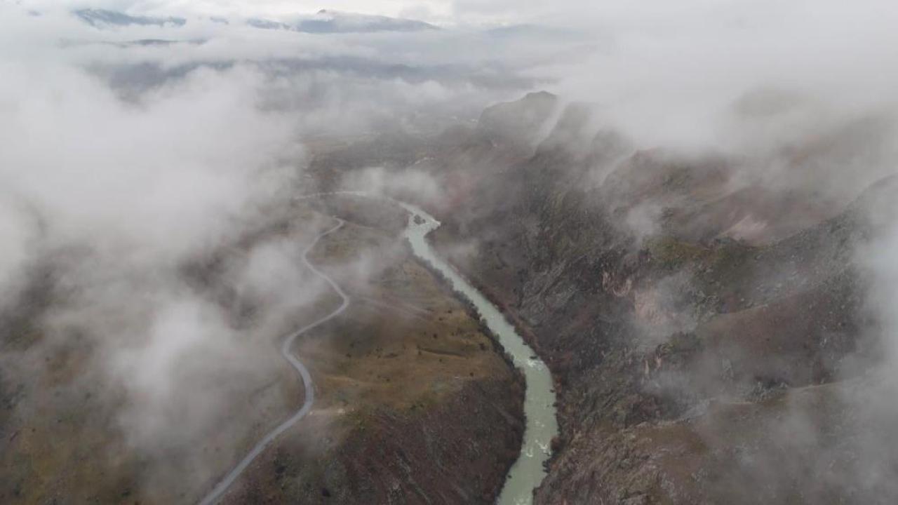 Munzur Dağlarındaki sis eşsiz görüntüler ortaya çıkardı