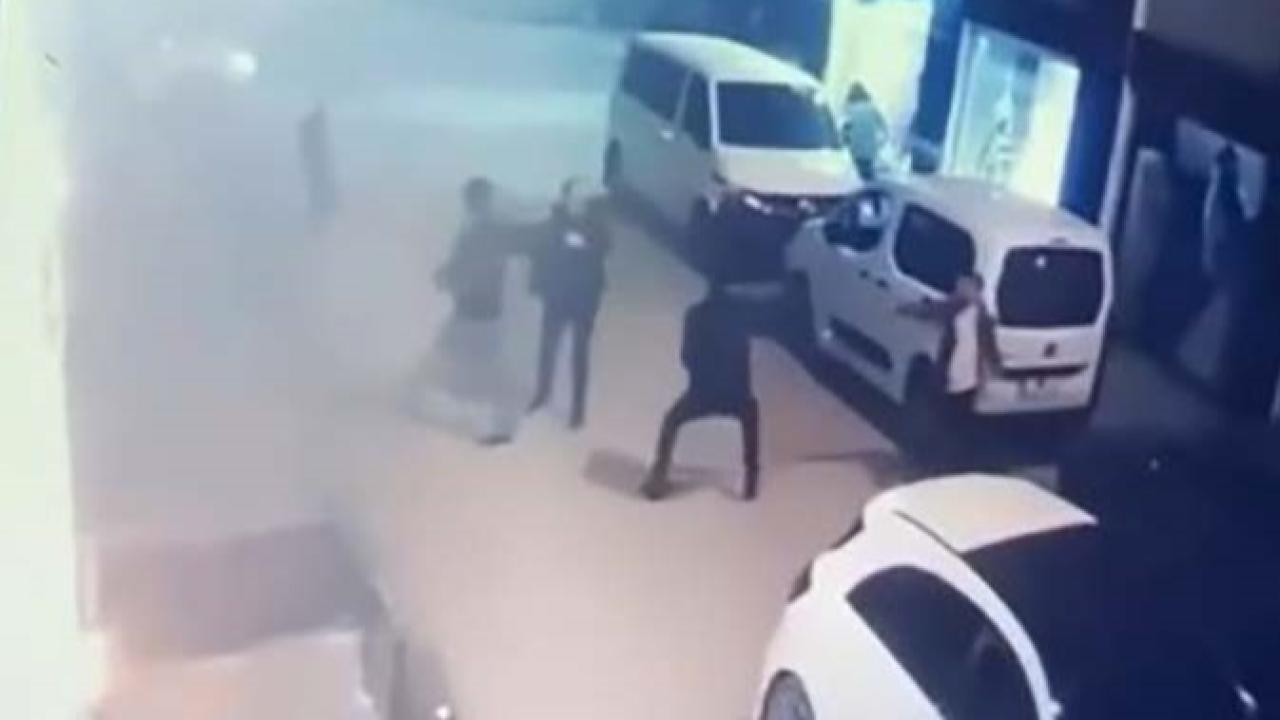 Otel sahibi ve oğlunun öldürülme anı kameraya takıldı