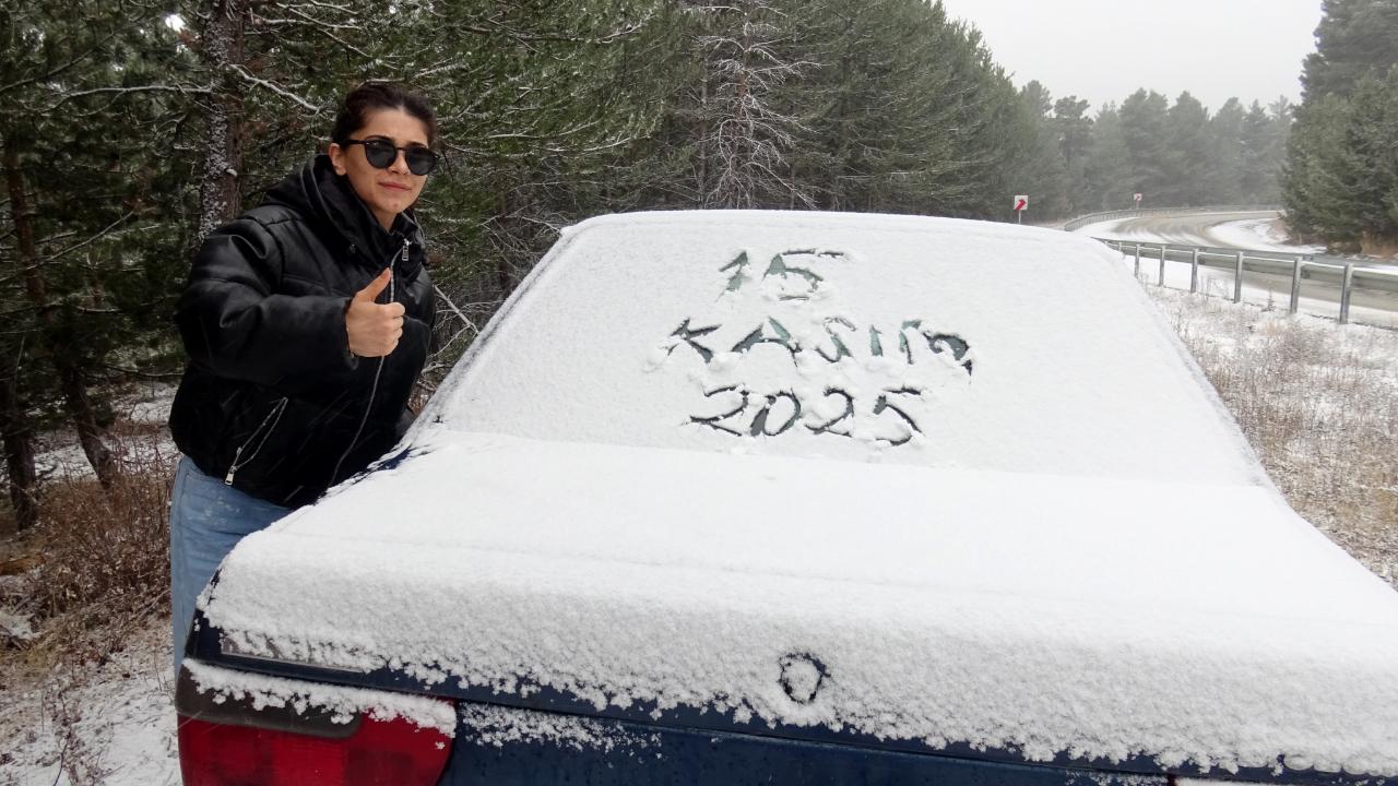 Sarıkamış&#039;ın yüksek kesimleri beyaza büründü