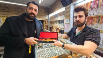 Tespih sevgisi limit tanımadı