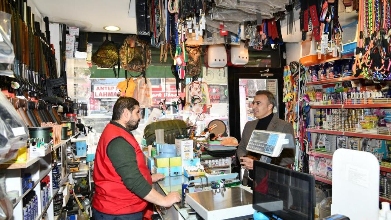 Vali Çiçek’ten esnaf ziyareti