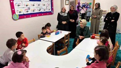 Vali eşi Berna Çiçek Kur’an Kursu’nu ziyaret etti