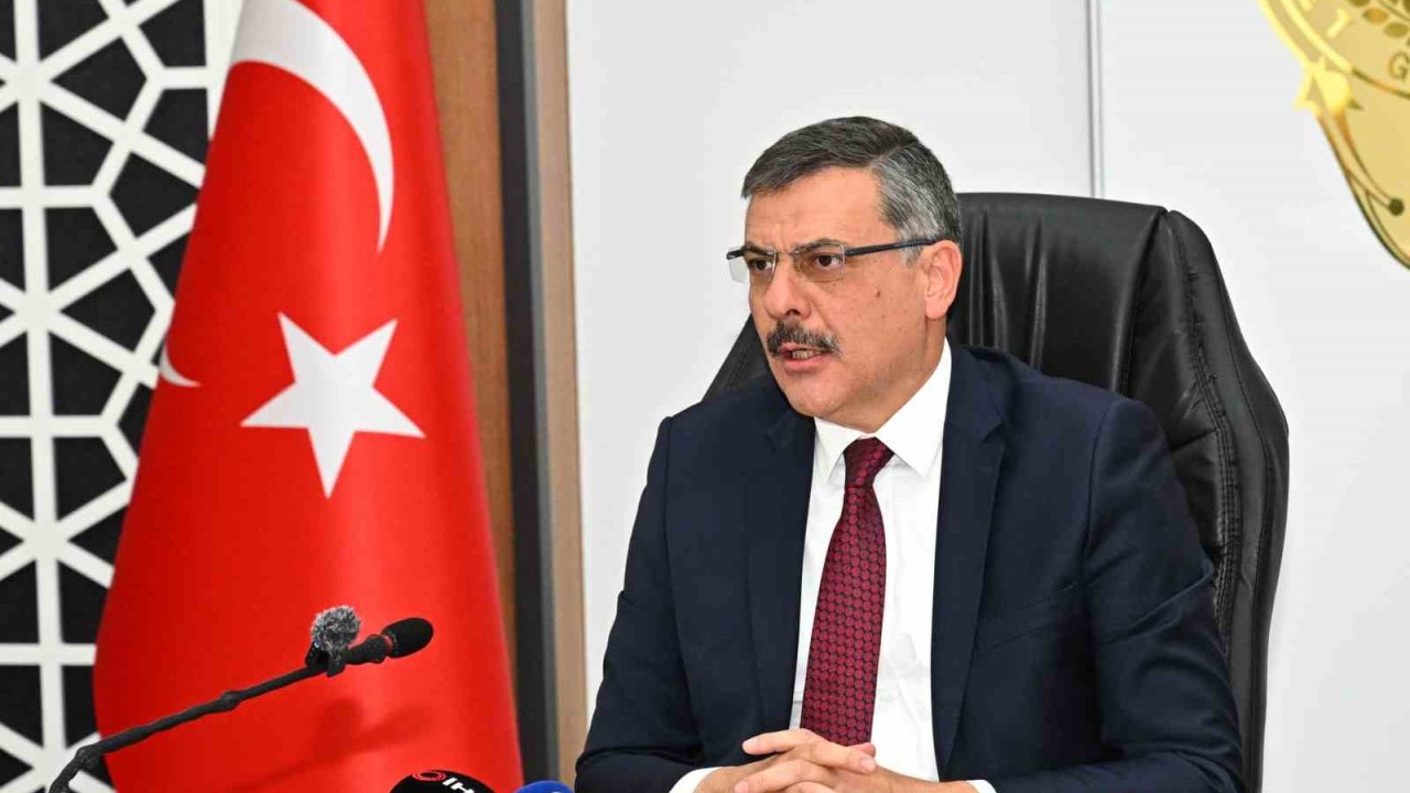 Vali Mustafa Çiftçi; &quot;Kurduğu cumhuriyet, Selçuklu ve Osmanlı Cihan Devleti’nin kadim mirasını geleceğe taşıyan bir eserdir&quot;