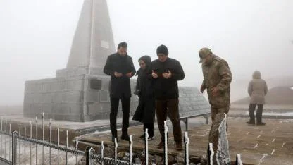 Vali Polat'tan Allahuekber Şehitliği'ne ziyaret