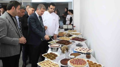 Ağrı’da "Topraktan Sofraya Pancarın Zarafeti" etkinliğinde şeker pancarından elde edilen 20 çeşit ürünün sunumu yapıldı