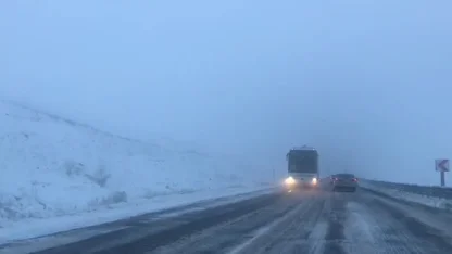 Ardahan’da kar yağışı ulaşımı aksattı