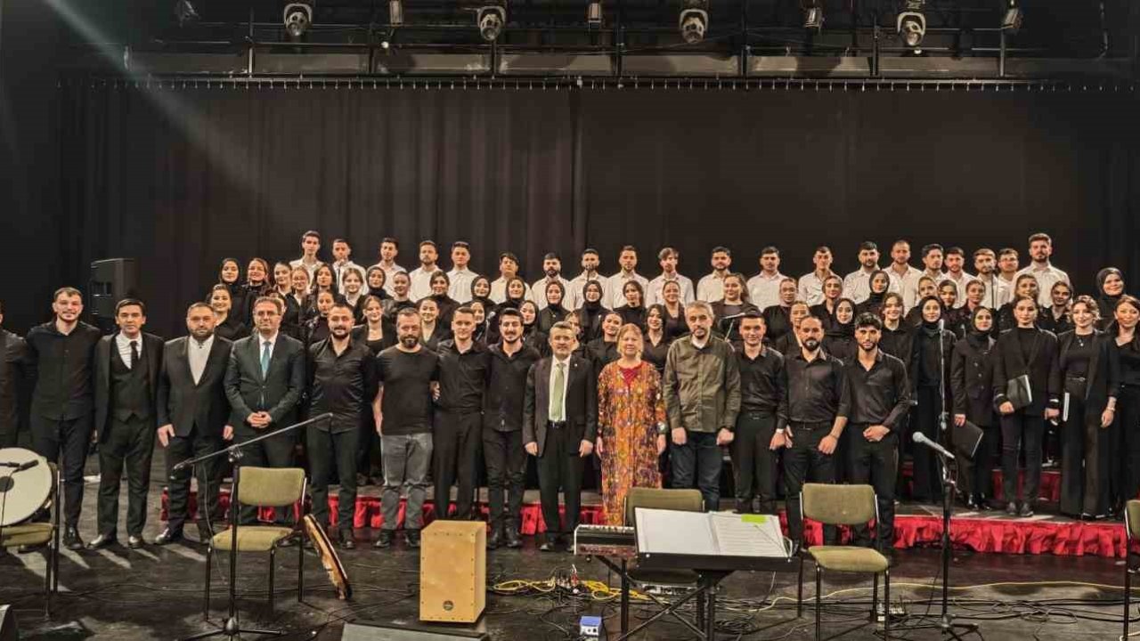 Atatürk Üniversitesi’nde muhteşem konser