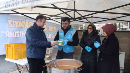Oltu Belediyesi pazarcılara çorba ikram etti