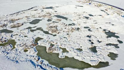 Çalı Gölü buzla kaplandı