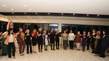 Kadınlar matinası coşkulu geçti