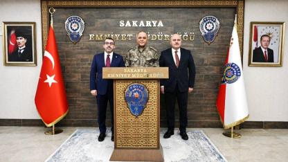 Çalkın, Sakarya Emniyet Müdürü Mehmet Ömür Saka'yı ziyaret etti
