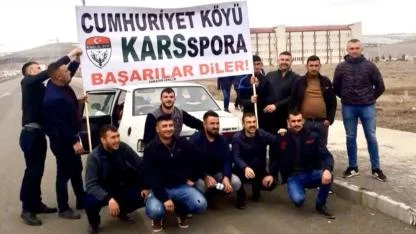 Cumhuriyet köyü gençlerinden Kars 36 Spor’a anlamlı destek