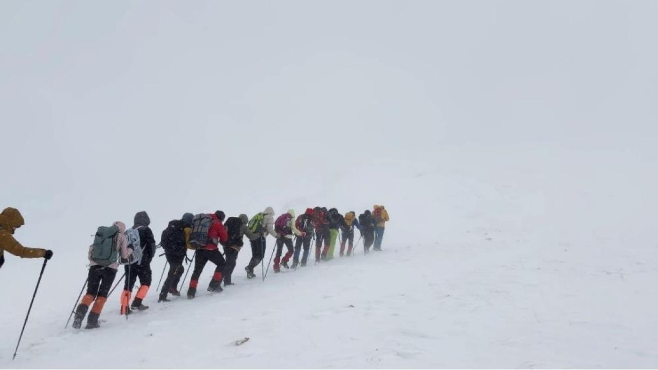 Dağcıların tırmanışına tipi engeli