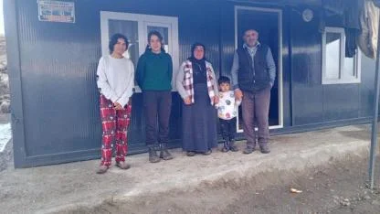 Digor’da yeni evine kavuşan Varlı’nın mutluluğu