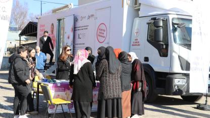 Gezici kanser tarama aracı köy yollarında