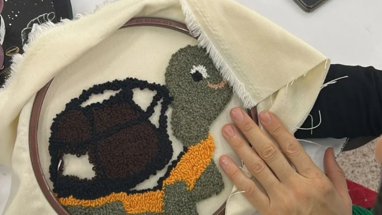 Hamur Aile destek merkezi eğlenerek öğrenmeye devam ediyor