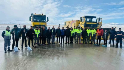Iğdır’da kar yağışı hayatı olumsuz etkiledi: 53 köy yolu kapandı