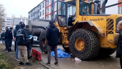 Kağızman'da kepçenin çarptığı yaşlı adam hayatını kaybetti