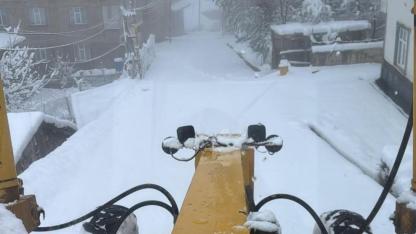 Karla mücadele çalışmaları sürüyor