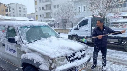 Karlıova güne karla başladı