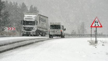 Kars ve Ardahan'da kar yağışı