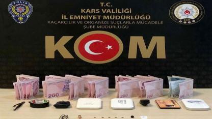 Kars’ta, ehliyet sınavında kopya düzeneği ele geçirildi