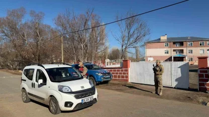 Kars’ta jandarmadan huzurlu okul uygulaması