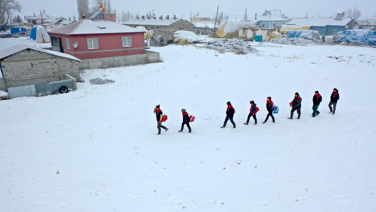 Kars'ta veteriner hekimler, her koşulda sahada