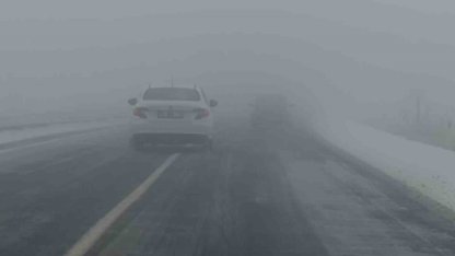 Kars’ta yoğun sisten dolayı uçak seferleri iptal oldu