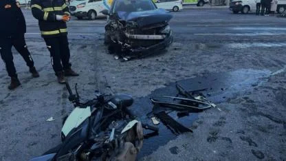 Otomobil ile motosiklet çarpıştı 1 kişi yaralandı