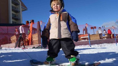 Palandöken kayakseverlerle doldu