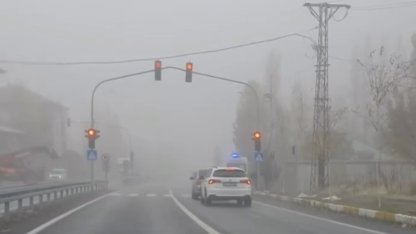 Yoğun sis ulaşımı aksattı