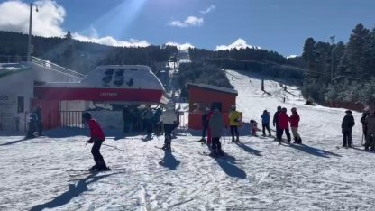 Sarıkamış Kayak Merkezi’nde hafta sonu yoğunluğu