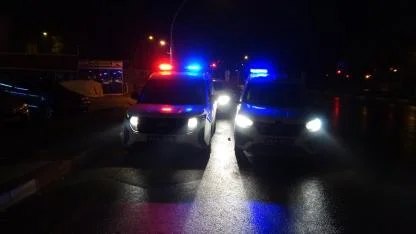 Silahla vurduğu kişiyi aracına aldı, yol kenarına atıp kaçtı